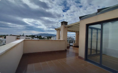 Exterior 8