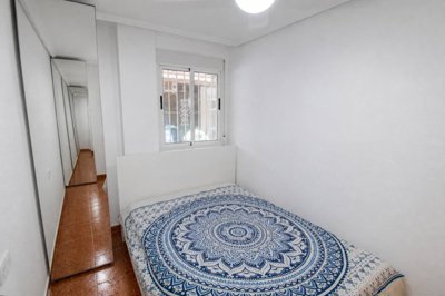 Interior 8