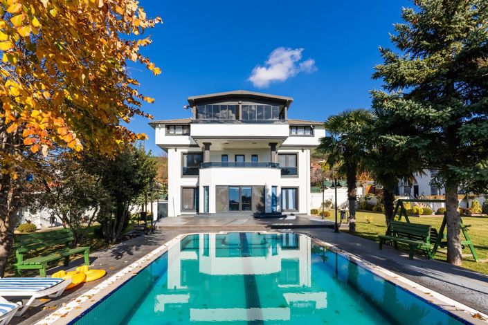 Image No.6-9 Bed House/Villa for sale