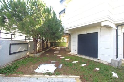 Exterior 6