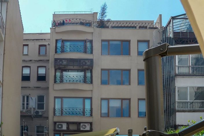 Image No.3-10 Bed Commercial for sale