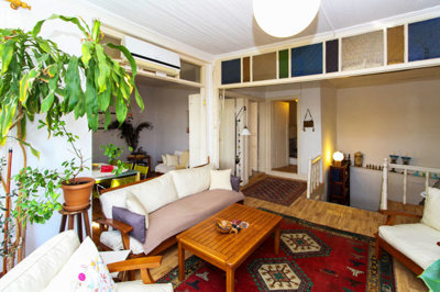 Interior 3