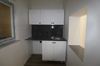 Interior 9