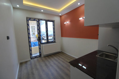 Interior 4
