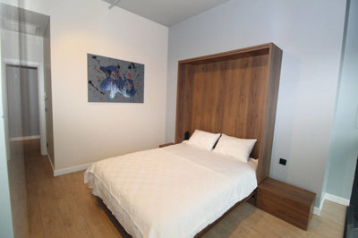 Interior 10