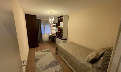 Interior 8