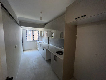 Interior 5