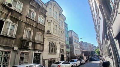 Exterior 1