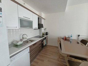 Interior 4