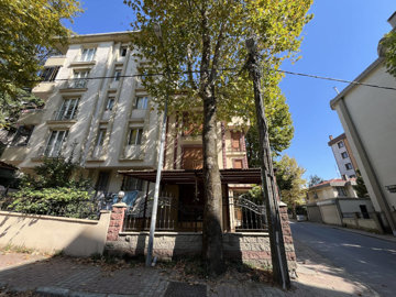 Exterior 3