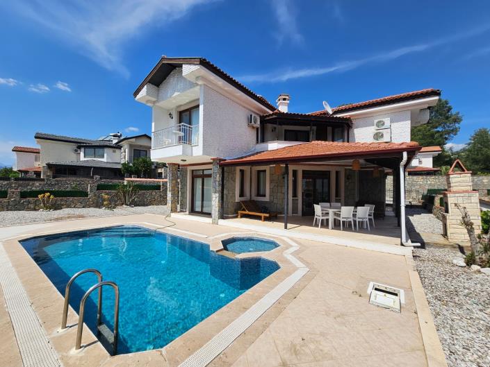 Image No.2-Villa / Détaché de 4 chambres à vendre