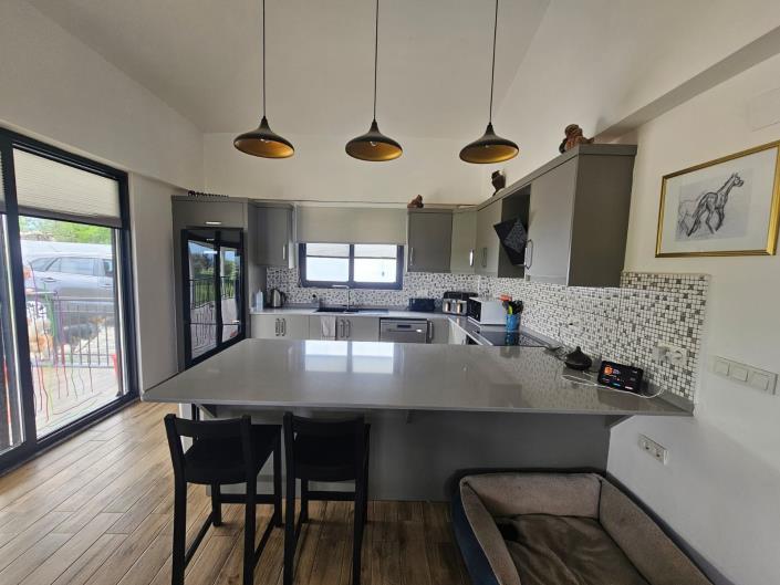 Image No.4-2 Bed Bungalow for sale