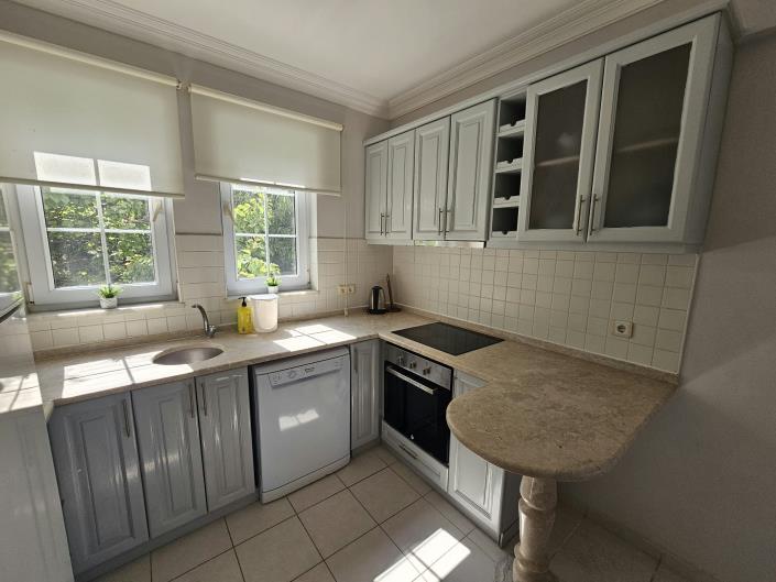 Image No.6-5 Bed Villa / Detached for sale