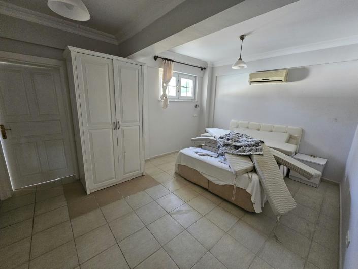 Image No.21-5 Bed Villa / Detached for sale