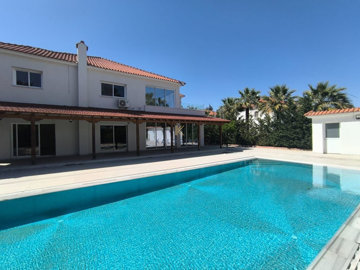 1 - Pervolia, Maison