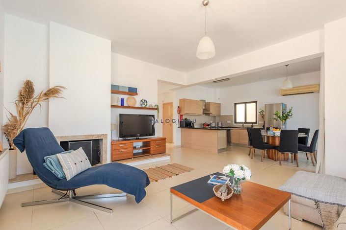 Image No.5-4 Bed House for sale