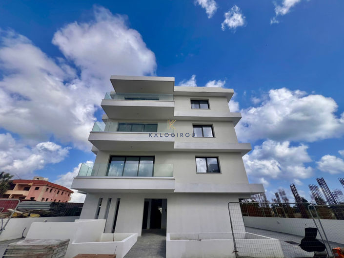 Image No.16-2 Bed Apartment for sale