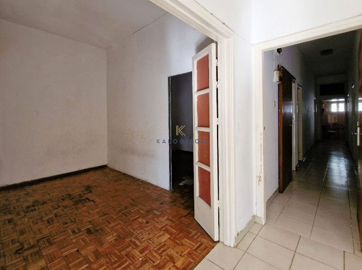 Image No.11-3 Bed House for sale