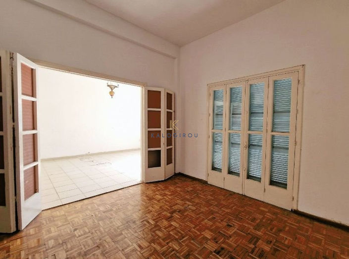 Image No.8-3 Bed House for sale
