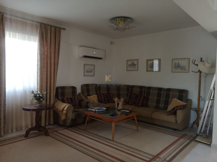 Image No.3-6 Bed House for sale