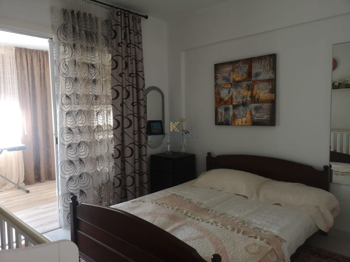 Image No.8-6 Bed House for sale