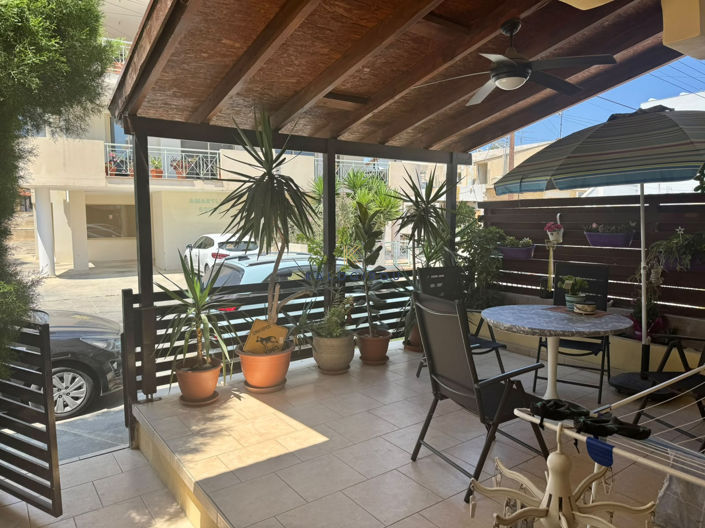 Image No.2-6 Bed House for sale