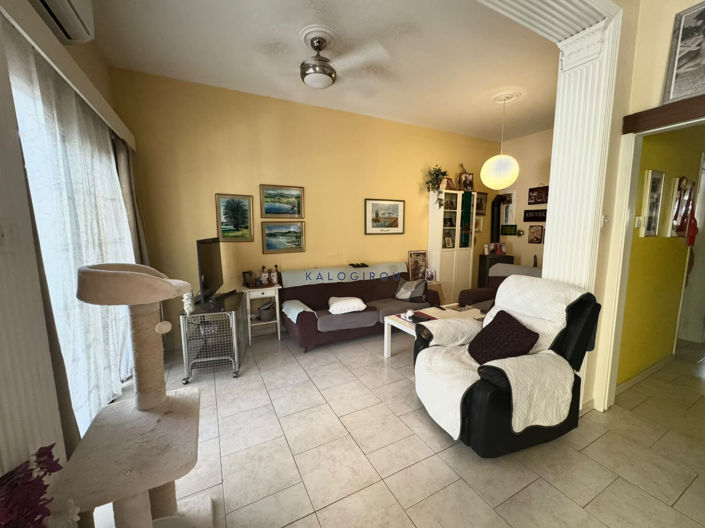 Image No.4-6 Bed House for sale