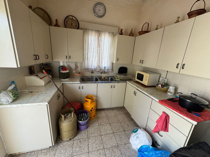Image No.10-4 Bed House for sale