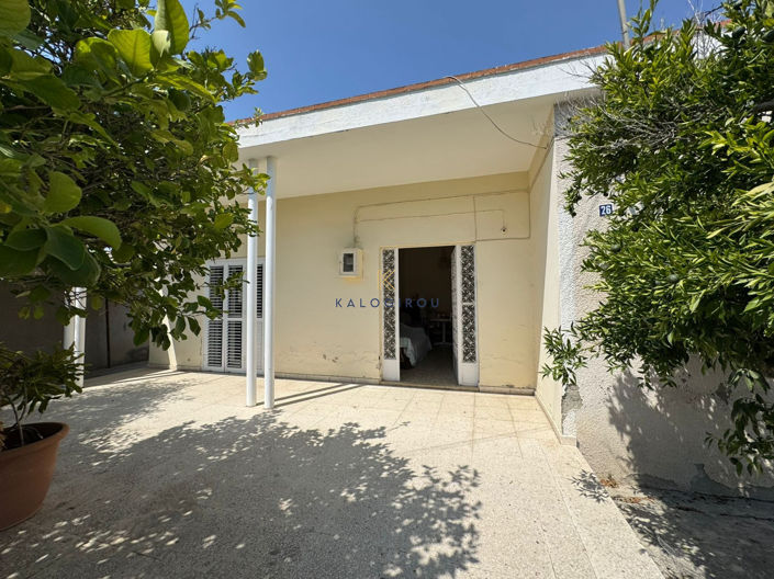 Image No.2-4 Bed House for sale