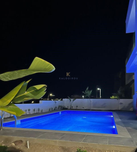 Image No.11-3 Bed House for sale