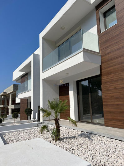 Image No.16-3 Bed House for sale