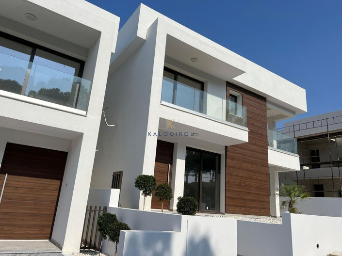 Image No.24-3 Bed House for sale