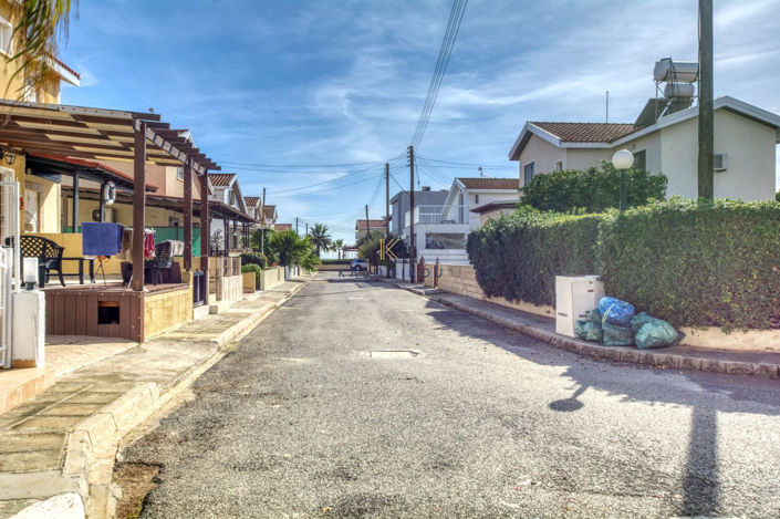 Image No.24-3 Bed House for sale