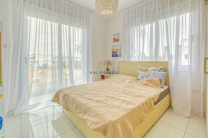 Image No.10-3 Bed House for sale