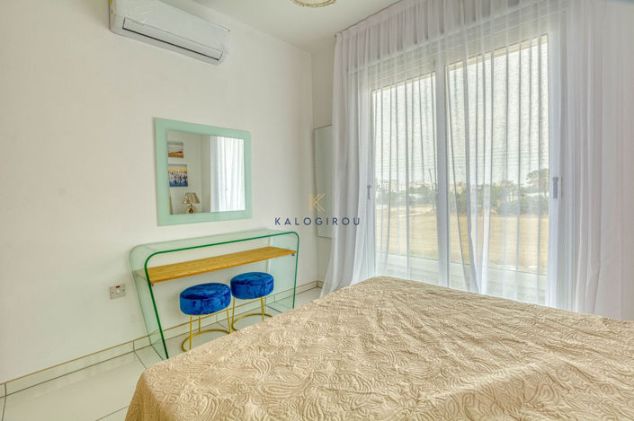 Image No.11-3 Bed House for sale