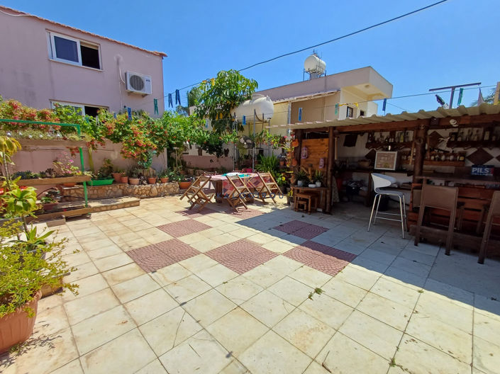 Image No.23-6 Bed House for sale