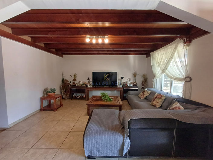 Image No.3-6 Bed House for sale