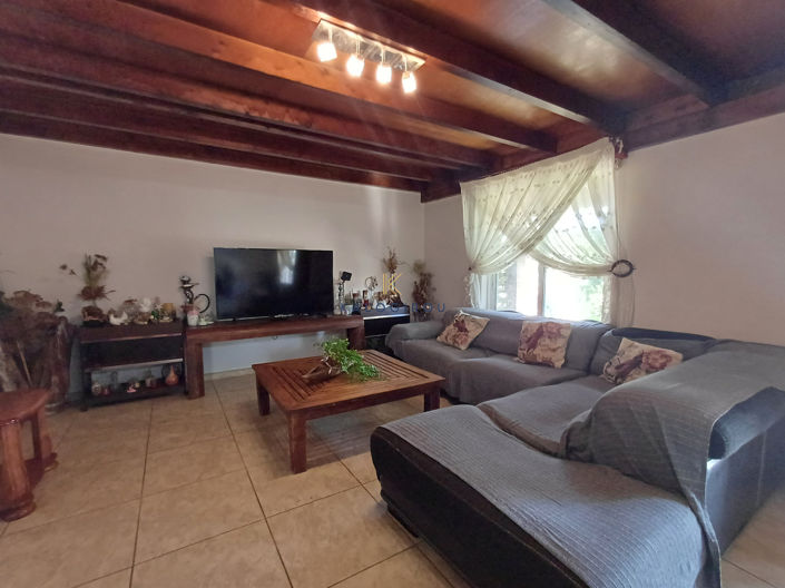 Image No.4-6 Bed House for sale