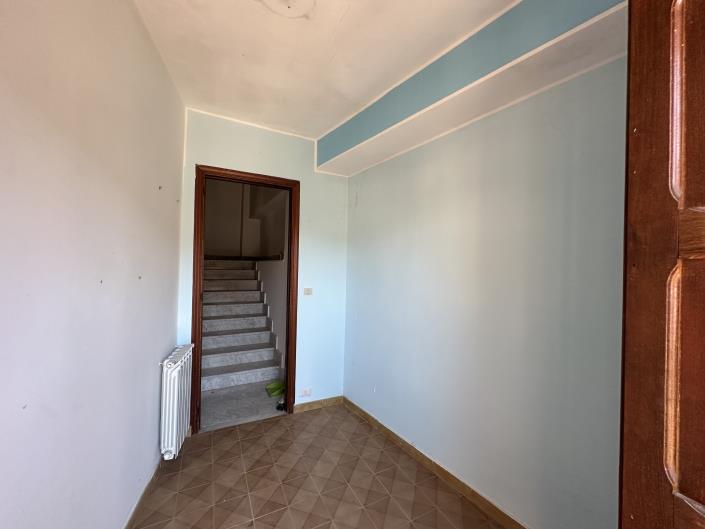 Image No.14-2 Bed Townhouse for sale