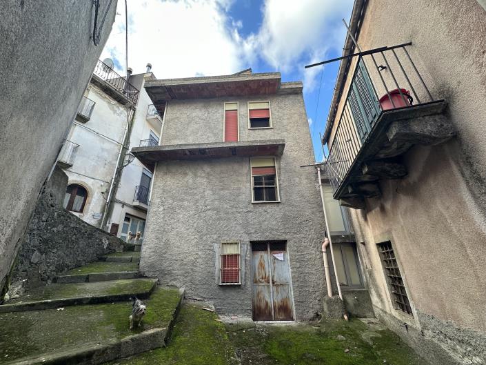 Image No.3-Townhouse for sale