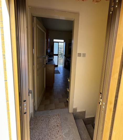 Image No.19-2 Bed Townhouse for sale