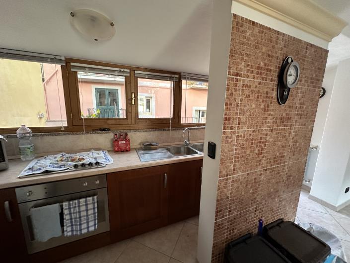 Image No.18-2 Bed House for sale