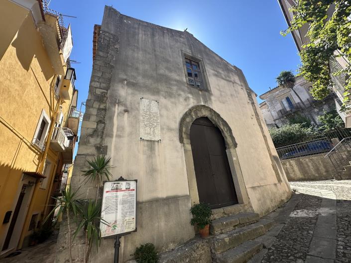 Image No.48-3 Bed Property for sale