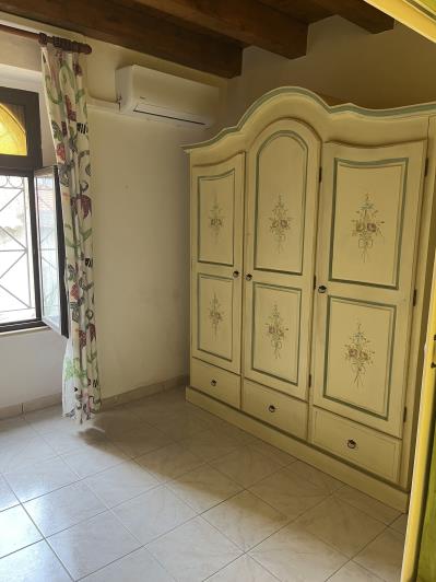 Image No.11-1 Bed Townhouse for sale