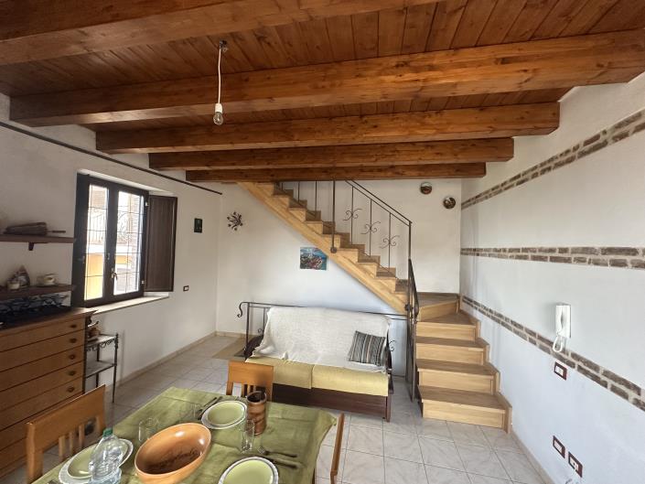 Image No.28-1 Bed Townhouse for sale