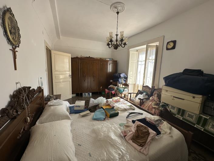 Image No.18-3 Bed Townhouse for sale