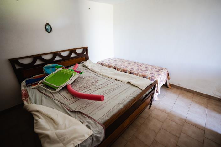Image No.24-2 Bed Semi-Detached for sale