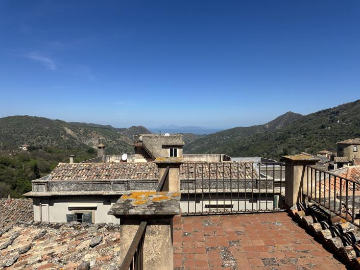 Image No.3-8 Bed House/Villa for sale