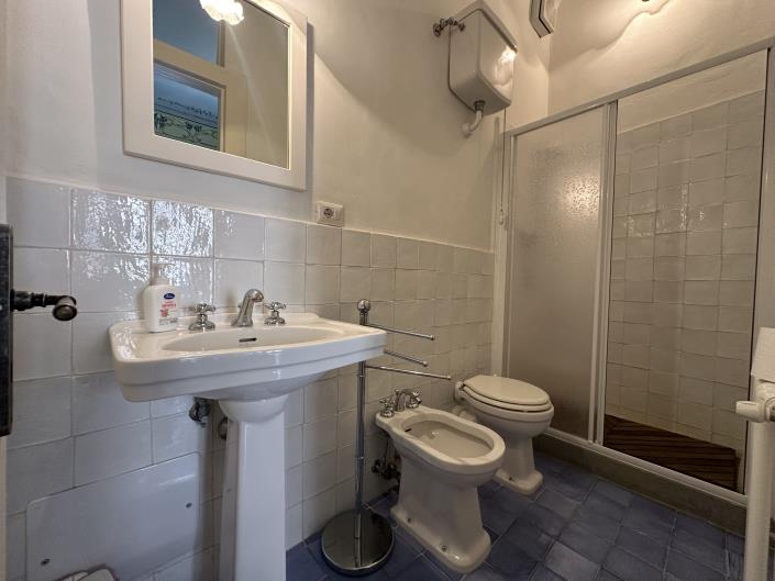 Image No.17-8 Bed House/Villa for sale