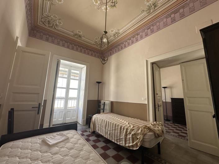 Image No.14-8 Bed House/Villa for sale
